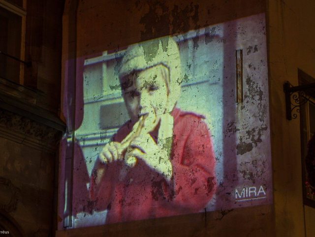 Deux projections extérieures avec les images de MIRA