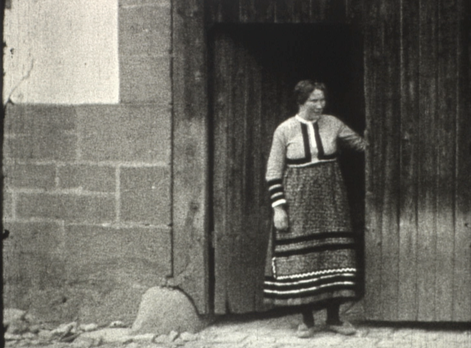 Costumes et images d'Alsace — Se vêtir en Pays de Hanau